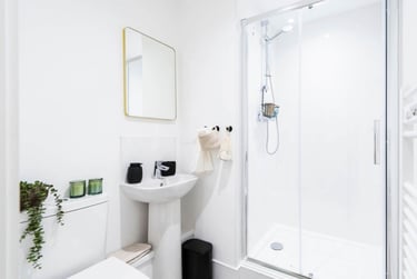 1 bed studio, Boothen Road, Penkhull, Stoke, ST44AH - Image 3